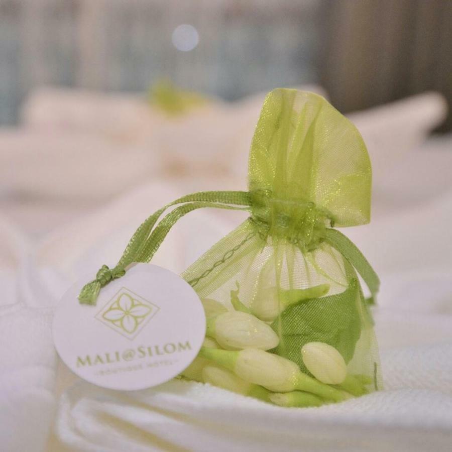 Mali @Silom Boutique Hotel Bangkok Exterior foto