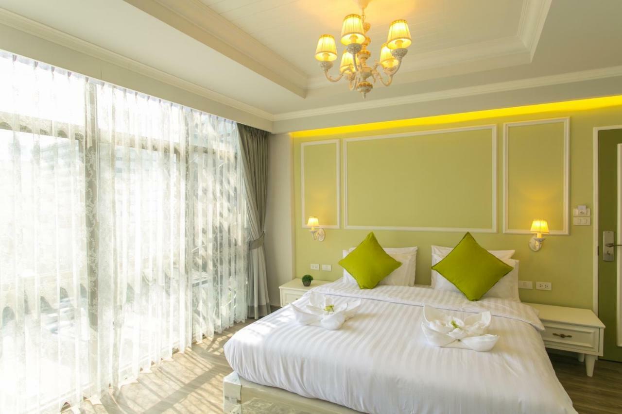 Mali @Silom Boutique Hotel Bangkok Exterior foto